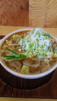 鍋ラーメン高野のトロトロ味噌モツラーメン