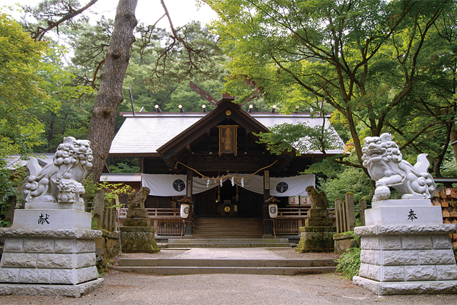 春日山神社