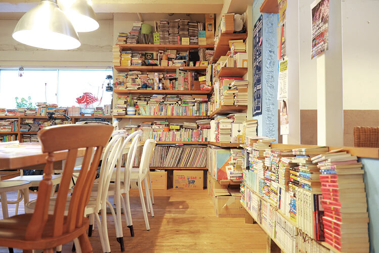 Books & Music Blue Cafe