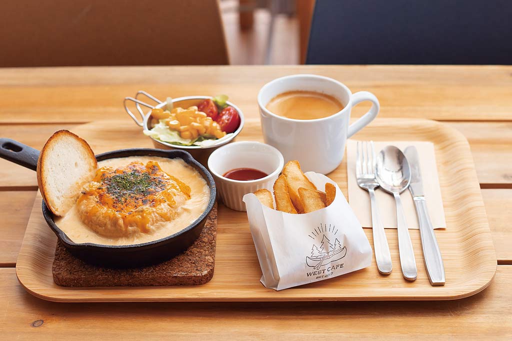 WEST CAFE 上越店