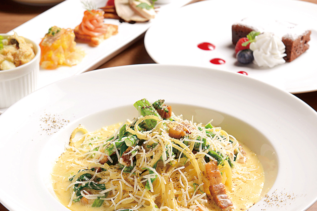 「5 SEASONS kitchen」のアスパラ菜のカルボナーラ