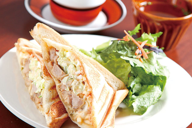 「ココモKaffe」のホットサンドセット