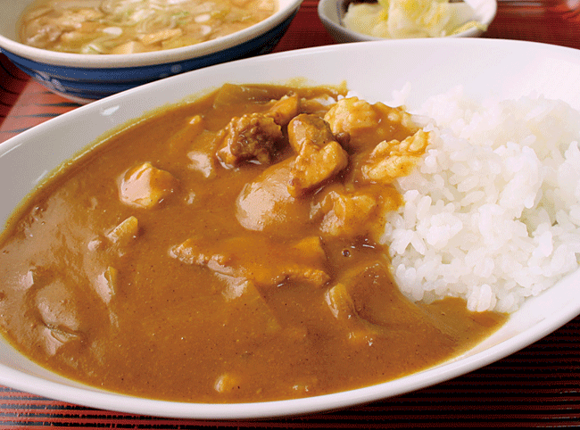 まつもと食堂のカレーライス(みそ汁、漬け物付き