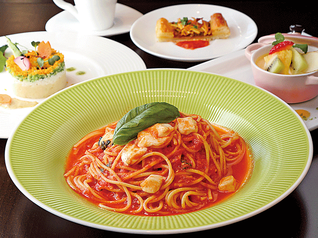 イタリアンレストラン 関川テラスのパスタランチ(前菜、スープ、選べるデザート付き)