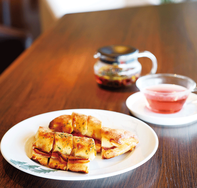 Ăăpɂ̓n[ueB[BJtFł͋G߂̃P[Ly߂܂B