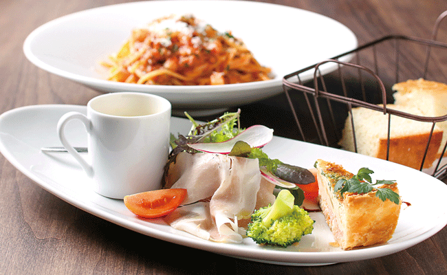 A alla Z niigata�i�A�[�A�b���[�[�^�j�C�K�^�j�̋G�߂̐H�ނ��g�����O�ؐ���B�����̖�؂͂������A�n���Ȃǂ����Ɛ��B