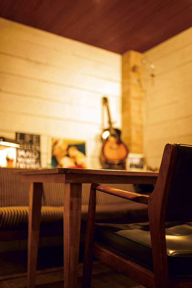 LIFEiCtj̉ɂ߂̃\t@ȁB̃e[uƗĂ̂ŎqǂAɂ͓ɃIXXBȂ̗\B