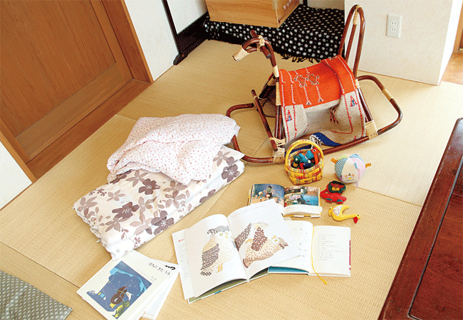 ǂ񂮂ƎRL̐X̊G{₨Qp̕zcȂǁAqǂ}}ɂꂵT[rXs͂ĂB