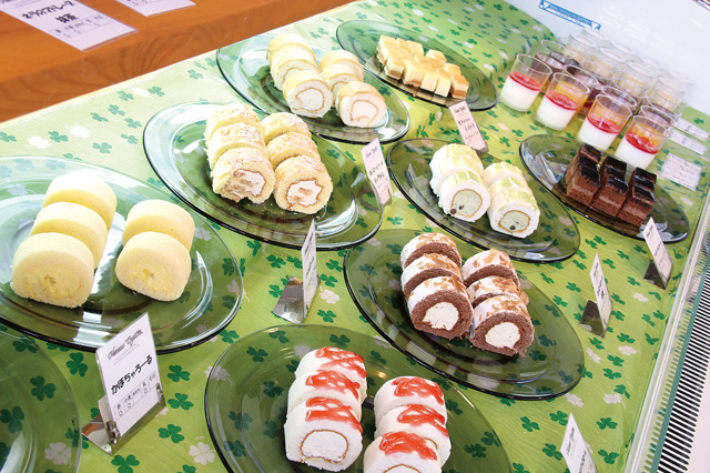 「ネラ茶房」のロールケーキバイキング