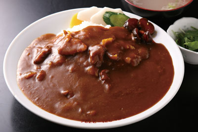 紫竹苑の食べ応え満点の「カレーライス」